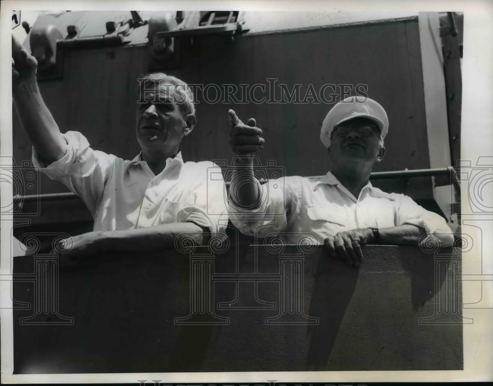 1947 Press Photo President Harry S. Truman, Charles Ross Aboard USS Missouri