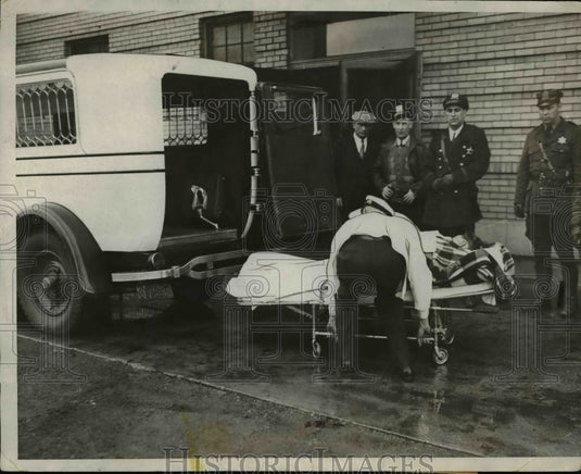 1932 Press Photo Person Injured at Melrose Park, Illinois Communist Meeting