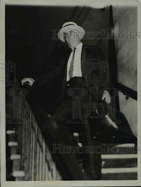 1931 Press Photo Philip Yarrow Arrested for Failing to Pay $5000 Judgment