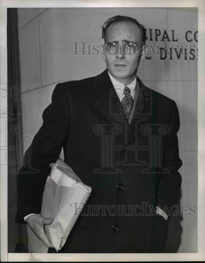 1951 Press Photo E Merl Young as He Appeared at Municipal Dist Court in D.C.