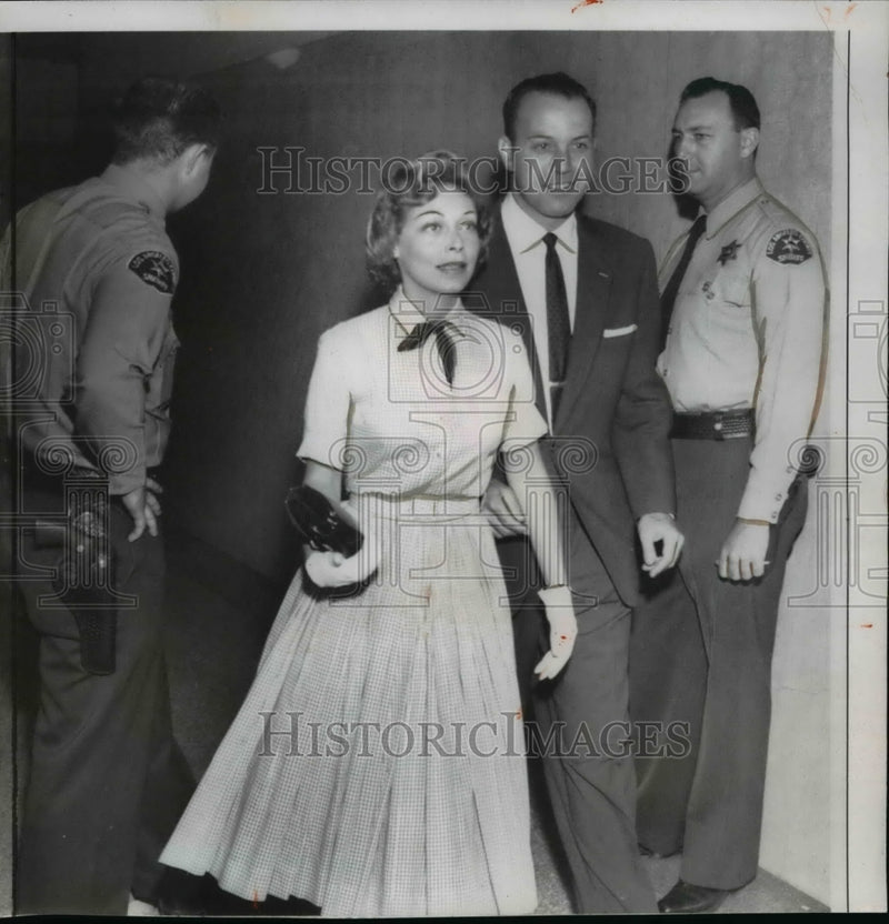 Load image into Gallery viewer, 1957 Press Photo Marjorie &amp; Fred Meads Arrive at Confidential &amp; Whisper Hearing
