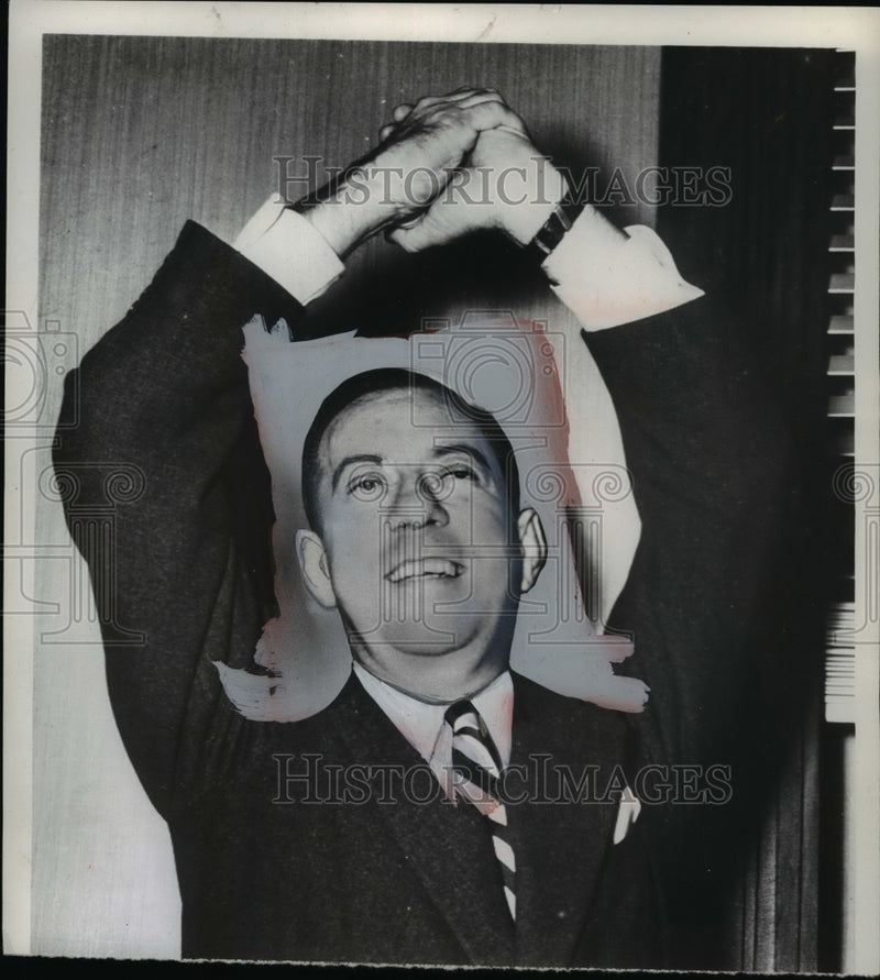 Load image into Gallery viewer, 1953 Press Photo Robert Wagner Jr Mayor of New York - nep07853

