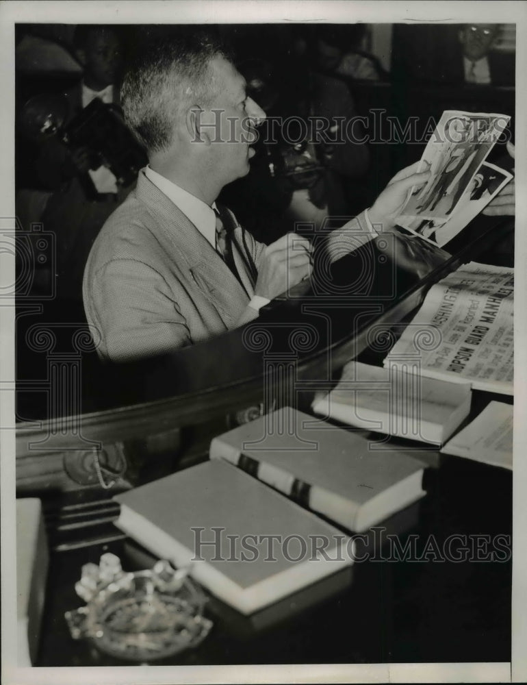 1935 Press Photo William A Hill atty for Howard Hopson at House hearing in DC