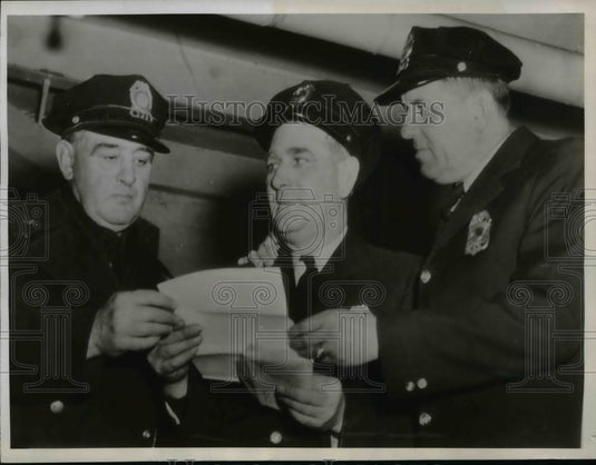 1947 Press Photo GOP Makes Clean Sweep of 150 Jobs Previously Under Democrats