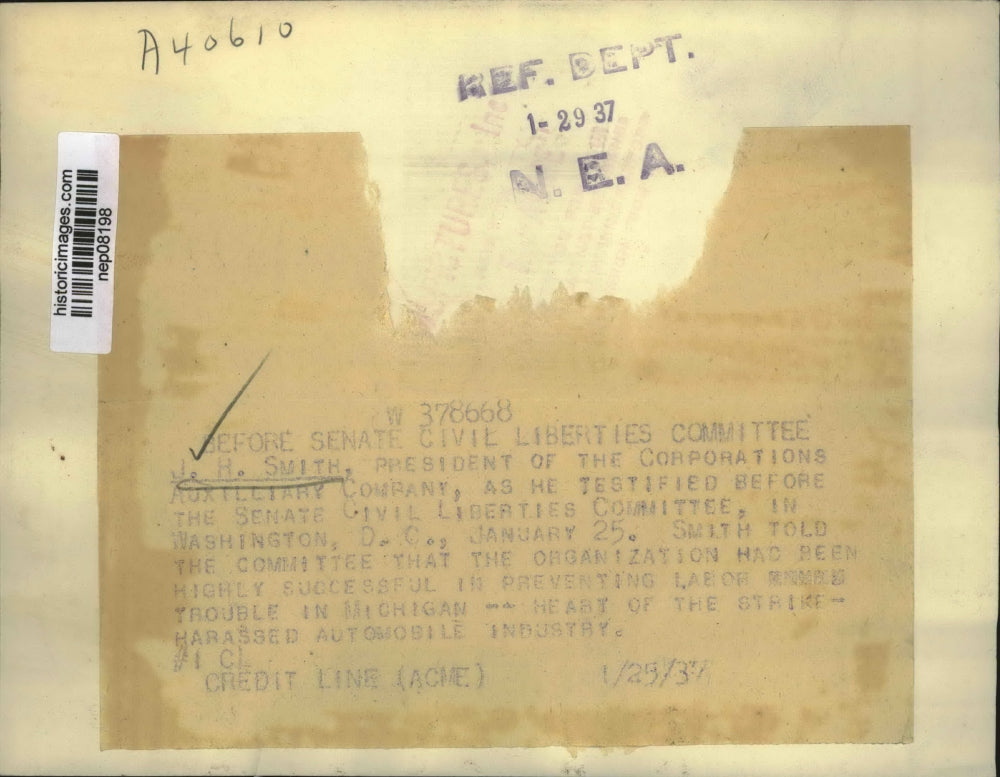 1937 Press Photo J.H. Smith, Pres of Corporations Aux Co. Testifying Before Sen