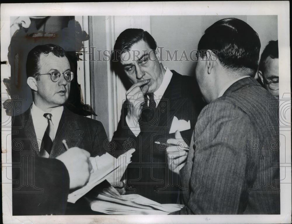 1950 Press Photo Andrew Biemiller, F.D. Roosevelt Talk to Press after FEPC Pass