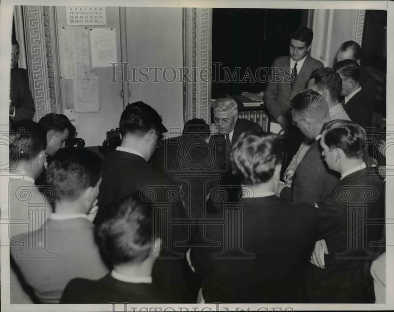 Load image into Gallery viewer, 1938 Press Photo Michael McDemott Issues Copies of Roosevelt Appeal to Hitler

