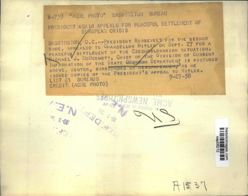 Load image into Gallery viewer, 1938 Press Photo Michael McDemott Issues Copies of Roosevelt Appeal to Hitler
