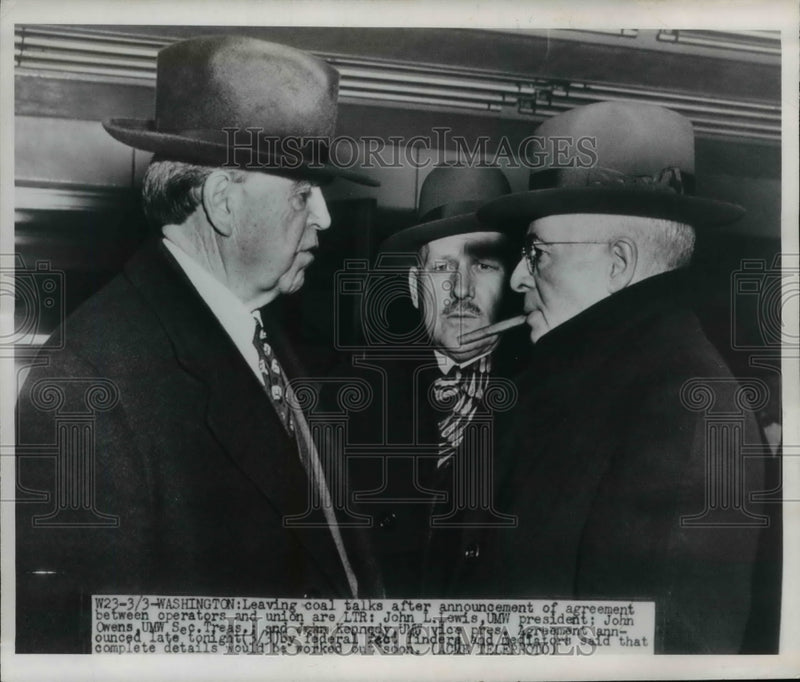 Load image into Gallery viewer, 1950 Press Photo John L Lewis, John Owens, John Kennedy of United Mine Workers

