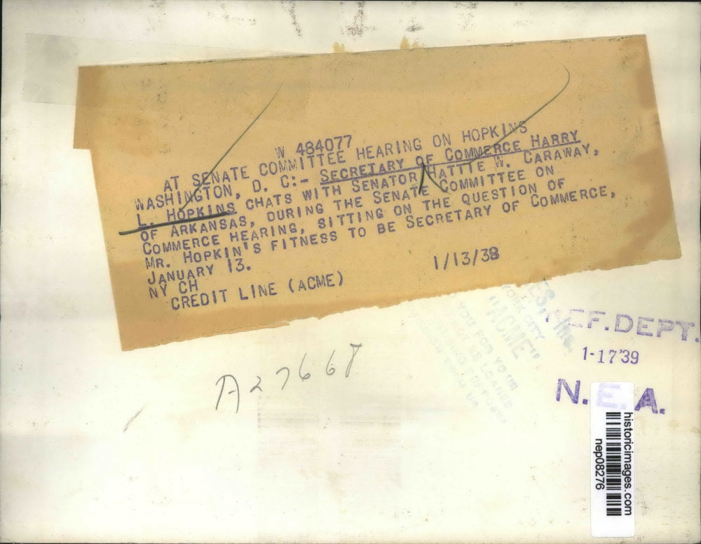 1938 Press Photo Commerce Secy Harry L. Hopkins Chats with Sen Hattie W. Caraway