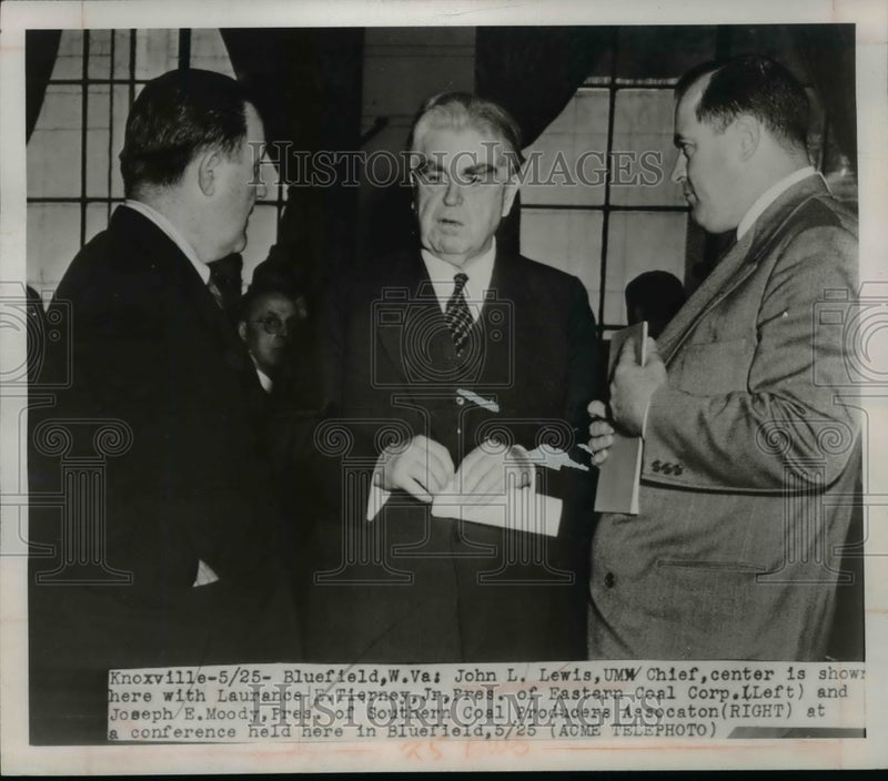 Load image into Gallery viewer, 1949 Press Photo John L. Lewis with Laurence Tierney &amp; Joseph E. Moody
