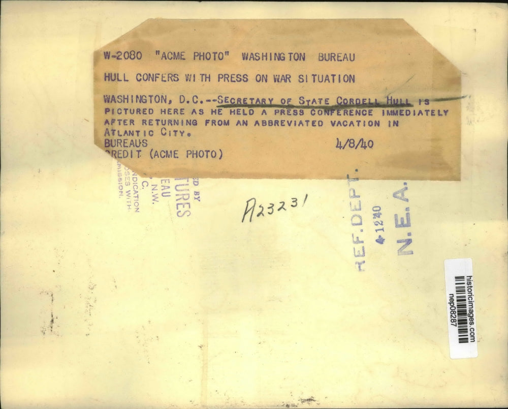 1940 Press Photo Secy of State Cordell Hull Confers with Press on War Situation