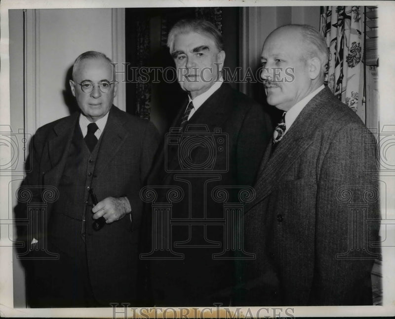Load image into Gallery viewer, 1949 Press Photo John L. Lewis &amp; Thomas Kennedy Meet 200-Man Policy Committee
