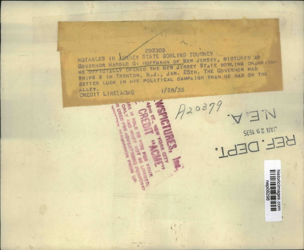 1935 Press Photo Gov Harold G. Hoffmann of NJ Opens NJ State Bowling Contest