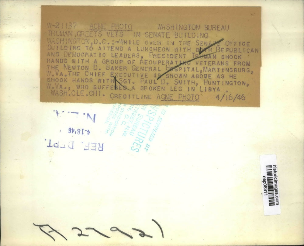 1946 Press Photo President Harry Truman Greets Newton Baker Hospital Veterans