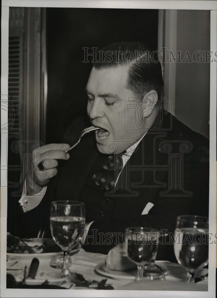 1937 Press Photo Governor Harold Hoffman at Lincoln Tunnel Dedication Lunch