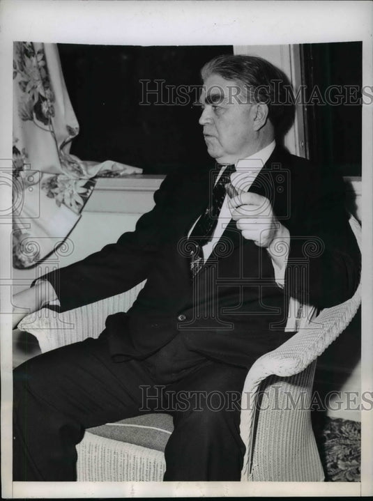 1946 Press Photo Mine Worker Chief John Lewis Shown During Press Interview
