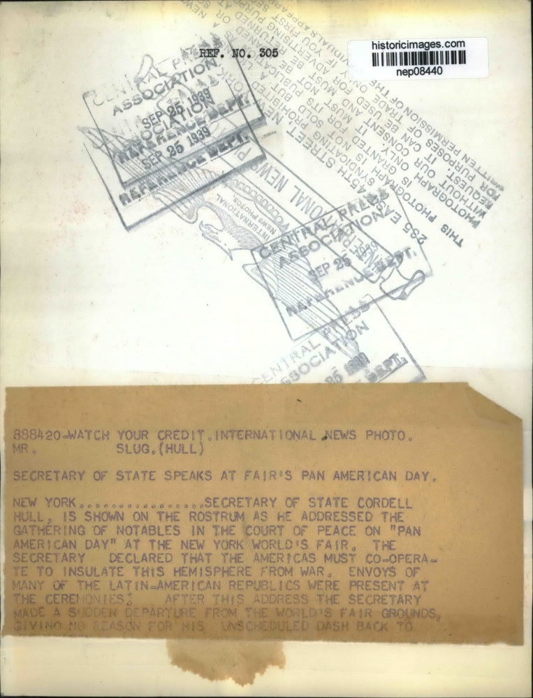 1939 Press Photo Secy of State Cordell Hull Addresses Notables in Court of Peace