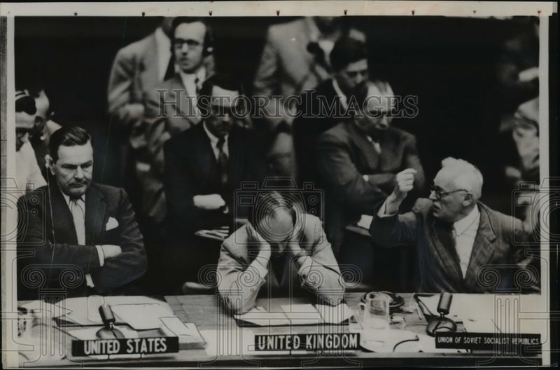 Load image into Gallery viewer, 1953 Press Photo Andrei Vishinsky Spouts Anti-US Propaganda at UN - nep08523
