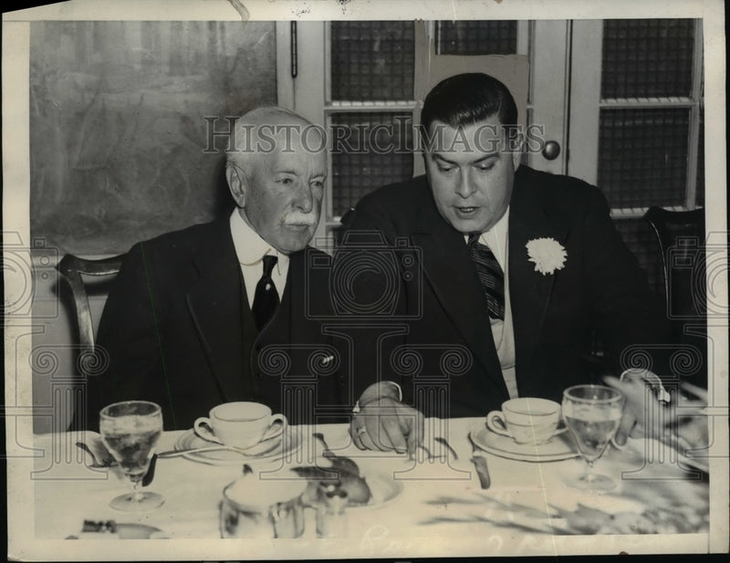 Load image into Gallery viewer, 1935 Press Photo Gov Harold Hoffman Presented with Achievement Medal - nep08546
