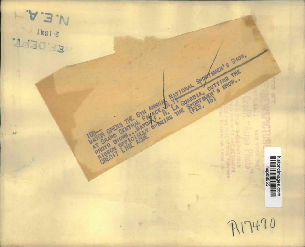 1941 Press Photo Mayor LaGuardia Opens 6th Annual Nat'l Sportsmen's Show