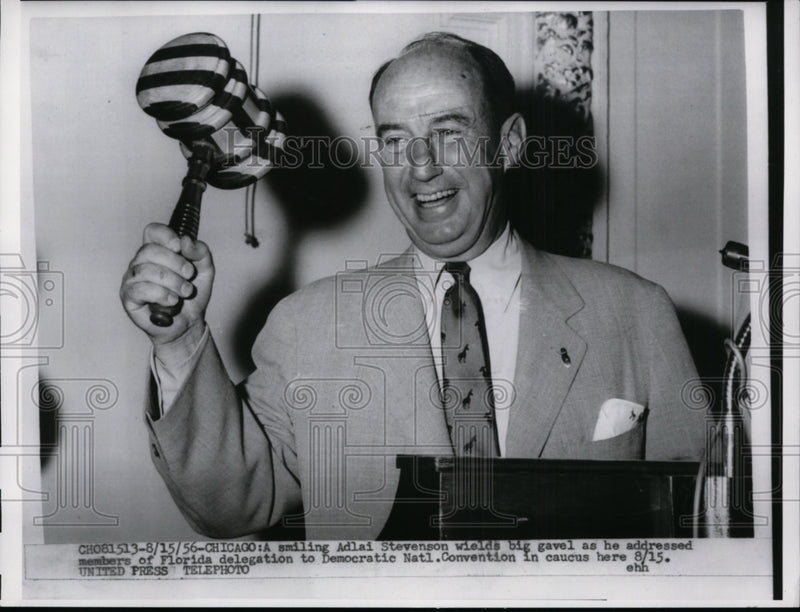 Load image into Gallery viewer, 1956 Press Photo Adlai Stevenson Addresses Dem Nat'l Convention - nep08648
