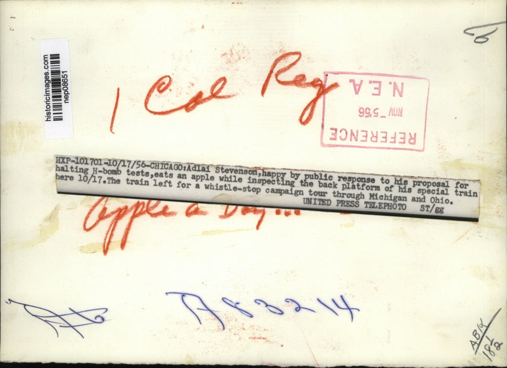 1956 Press Photo Adlai Stevenson Happy with Public Response to Halting Bomb Test