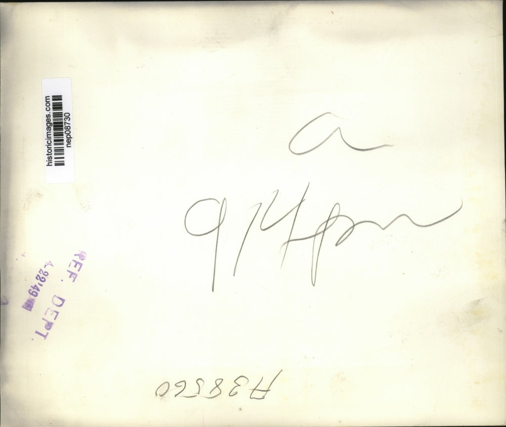 1949 Press Photo Sen Margaret Chase Smith Tries on Easter Hat - nep08730