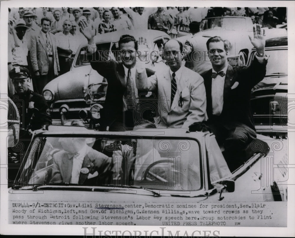 1952 Press Photo Adlai Stevenson in Detroit, Michigan Labor Day Motorcade