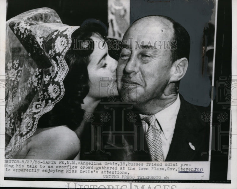 Load image into Gallery viewer, 1956 Press Photo Miss Ortiz Kisses Adlai Stevenson on Cheek, Santa Fe, NM
