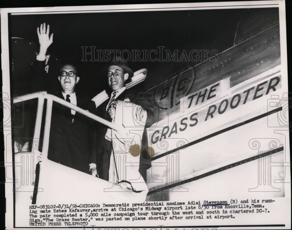 1956 Press Photo Adlai Stevenson & Estes Kefauver Arrive at Midway Airport