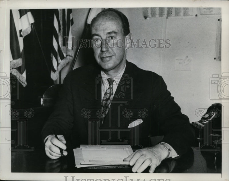 Load image into Gallery viewer, 1952 Press Photo Gov Adlai Stevenson - nep08837
