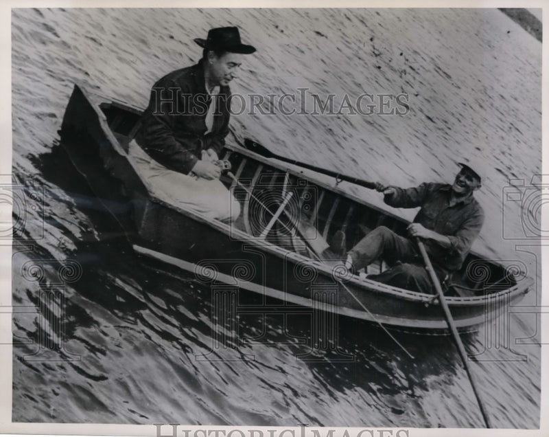Load image into Gallery viewer, 1952 Press Photo Illinois Governor Adlai Stevenson &amp; Melvin Galsted in a boat
