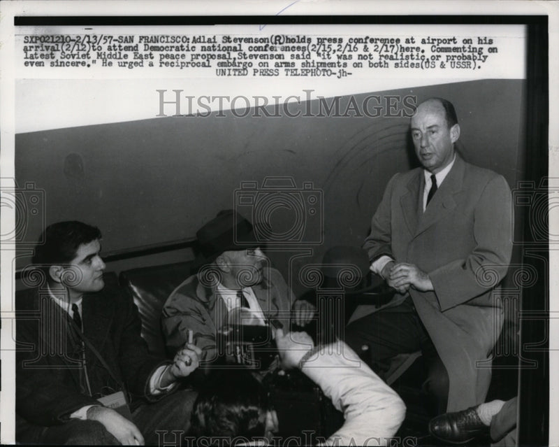 Load image into Gallery viewer, 1967 Press Photo Presidential candidate Adlai Stevenson in San Francisco

