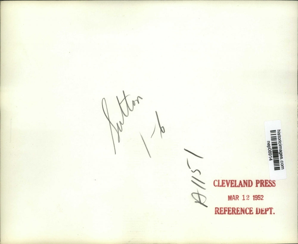 1952 Press Photo Arnold Schuster Service at Flatbush Memorial Chapel, New York