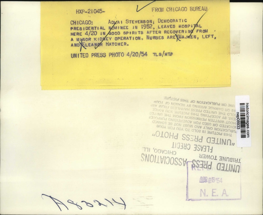 1954 Press Photo Adlai Stevenson Leaves Hospital After Recovering From Kidney Op