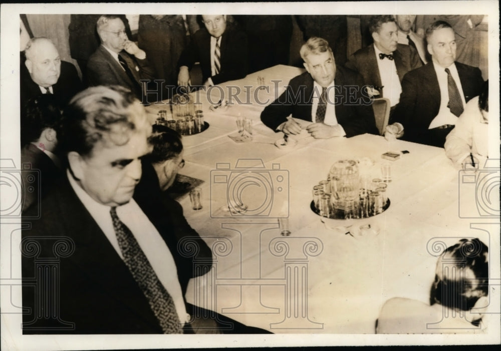 1943 Press Photo UMW & coal operators reps John Lewis, Charles O'Neill