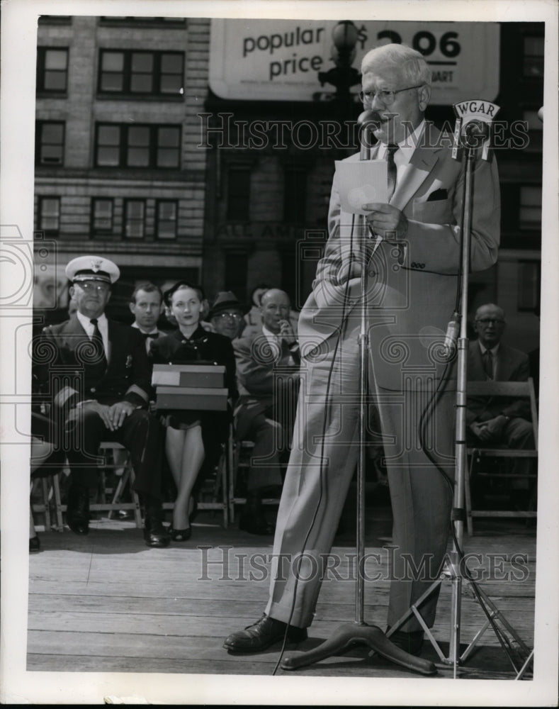 1953 Press Photo Jesse T. Smith at Public Square Safety Rally - nep09172