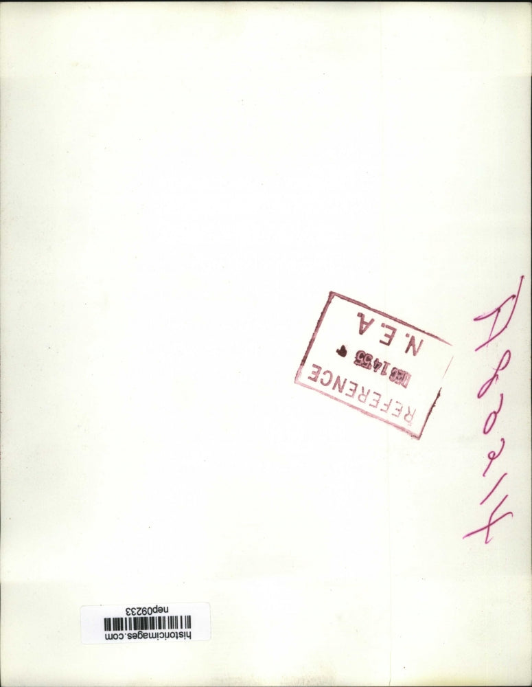 1955 Press Photo Adlai Stevenson Arrives in Washington on Presidential Campaign