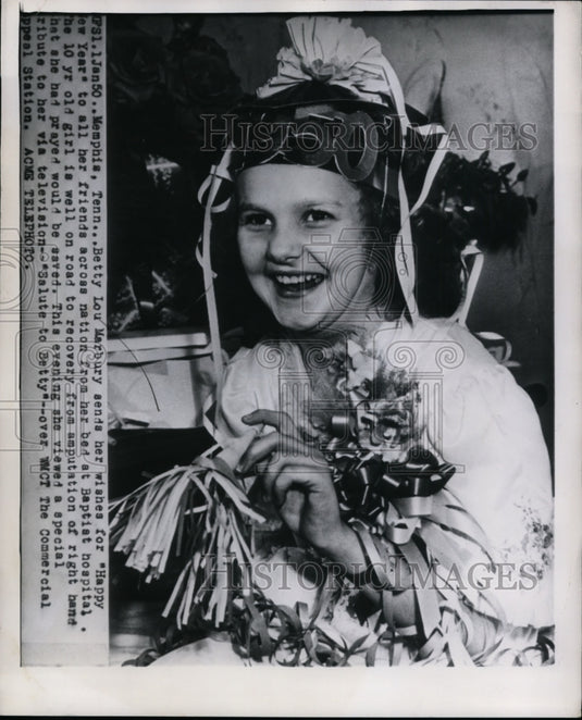 1949 Press Photo Betty Lou Marbury Sends Happy New Years From Hospital Bed