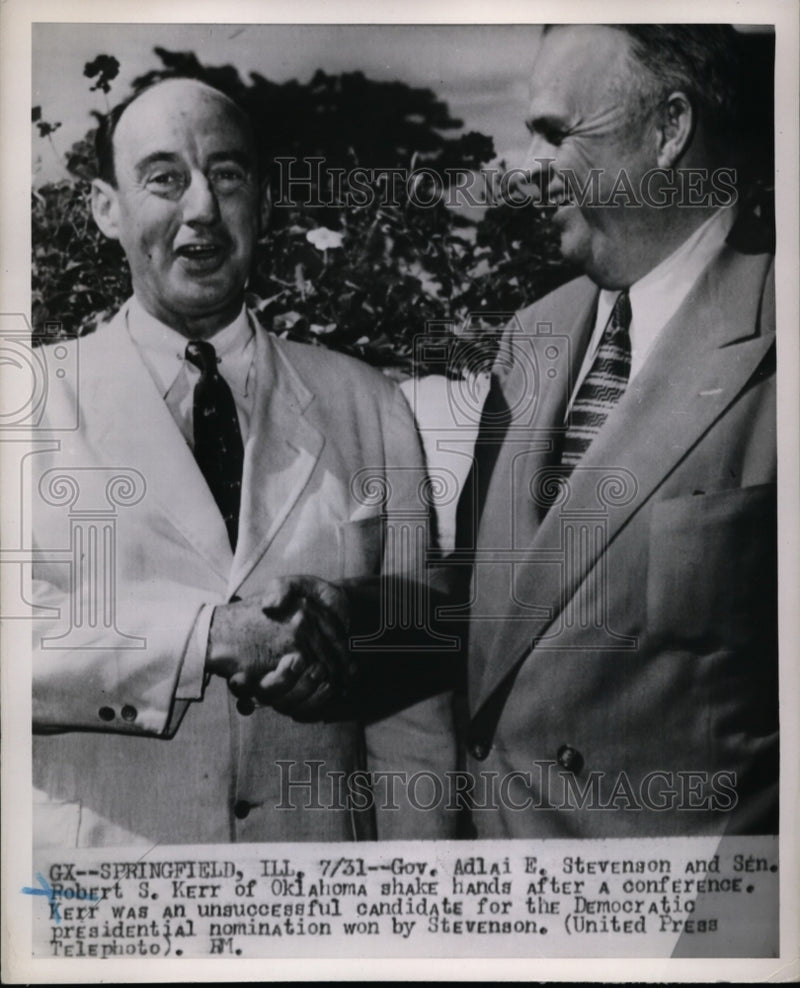 Load image into Gallery viewer, 1952 Press Photo Gov Adlai E Stevenson &amp; Sen Robert S Kerr After Conference
