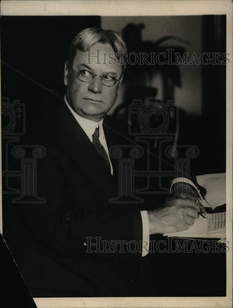 1923 Press Photo Hiram Johnson Hard at Work in Washington, D.C. - nep09519