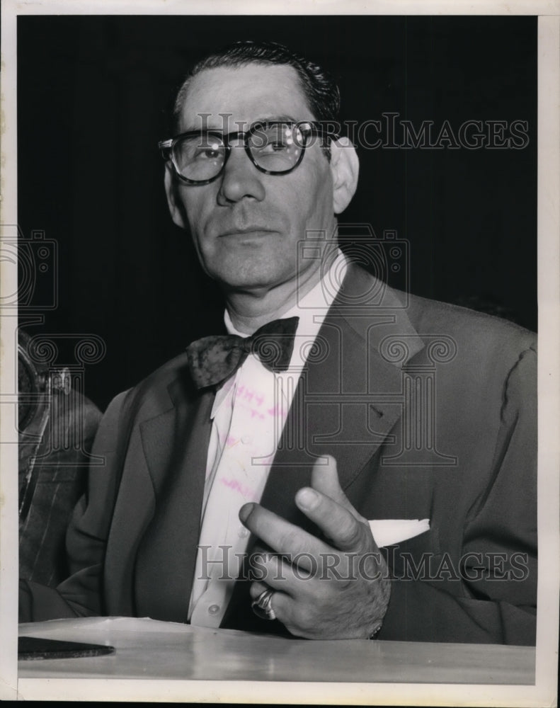 1951 Press Photo Bert Naster Accused of Shake Down of Chicago Attorney Teitelbau
