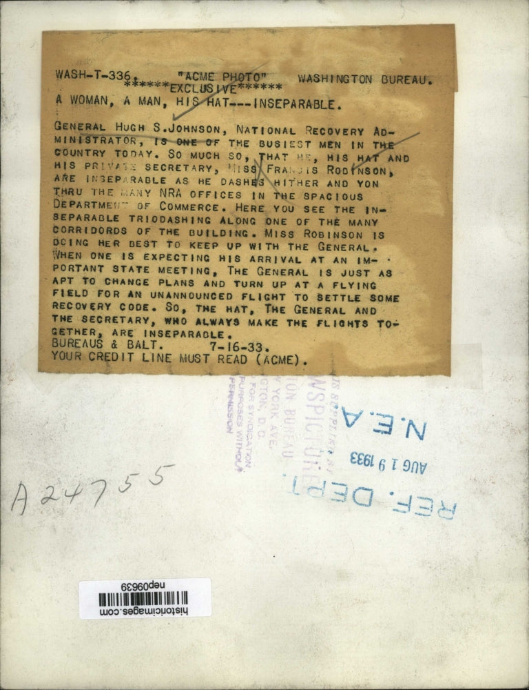 1933 Press Photo Gen Hugh S Johnson, Nat'l Recovery Administrator, & Secretary