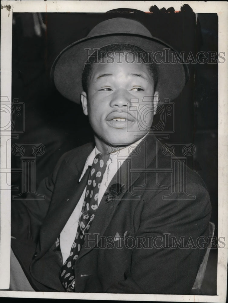 1943 Press Photo Robert Folkes hekd in LA for murderr of Mrs M V James