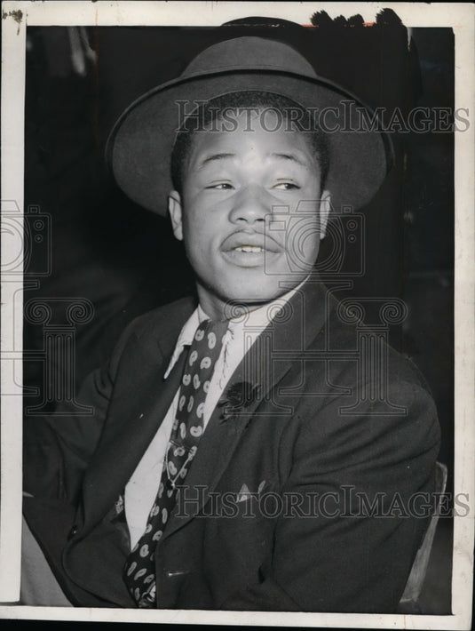 1943 Press Photo Robert Folkes hekd in LA for murderr of Mrs M V James