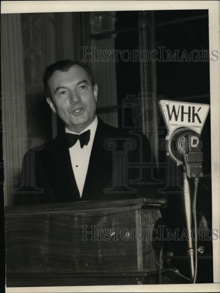 Load image into Gallery viewer, 1940 Press Photo Atty Gen Designate Rob Jackson Joins Draft Roosevelt Movement
