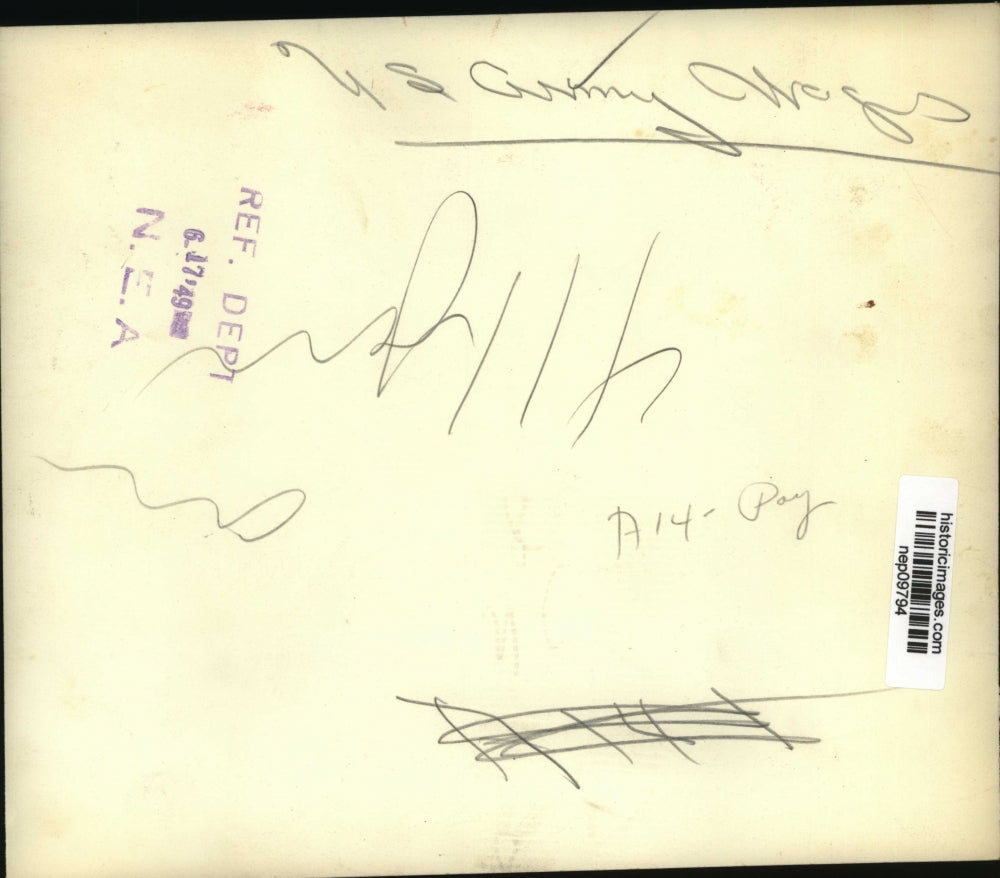 1949 Press Photo Armed Services Pay Raise Bill Women Supporters in Washington