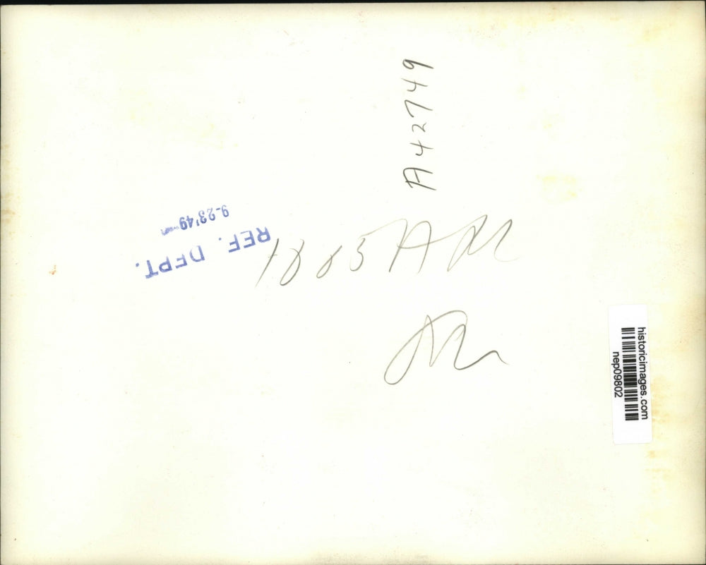 1949 Press Photo A.M. Glenn of Inland Steel Co. Plant Places Idling Notice