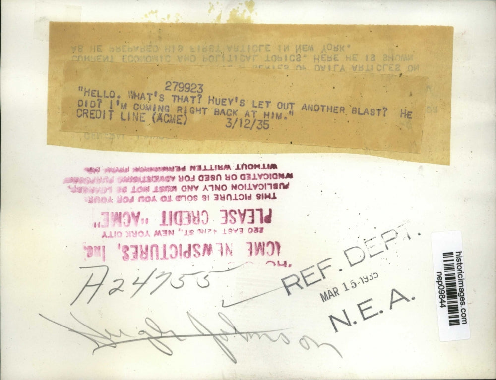 1935 Press Photo Hugh Johnson Reporting on Sen Huey - nep09844